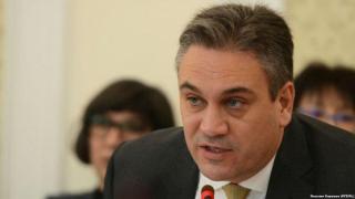Кой ще ни пази от пазачите? Разминаванията в имотните декларации на шефа на КПКОНПИ