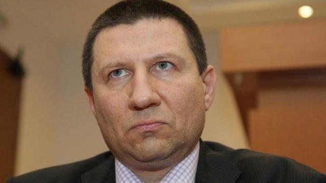 И синът на шефа на Следствието в “Апартаментгейт”