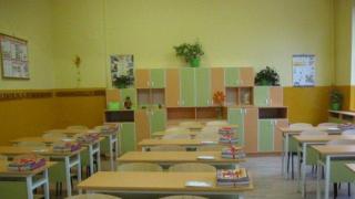 Родител А и родител Б вместо баща и майка в системата за регистрация за I клас в Бургас