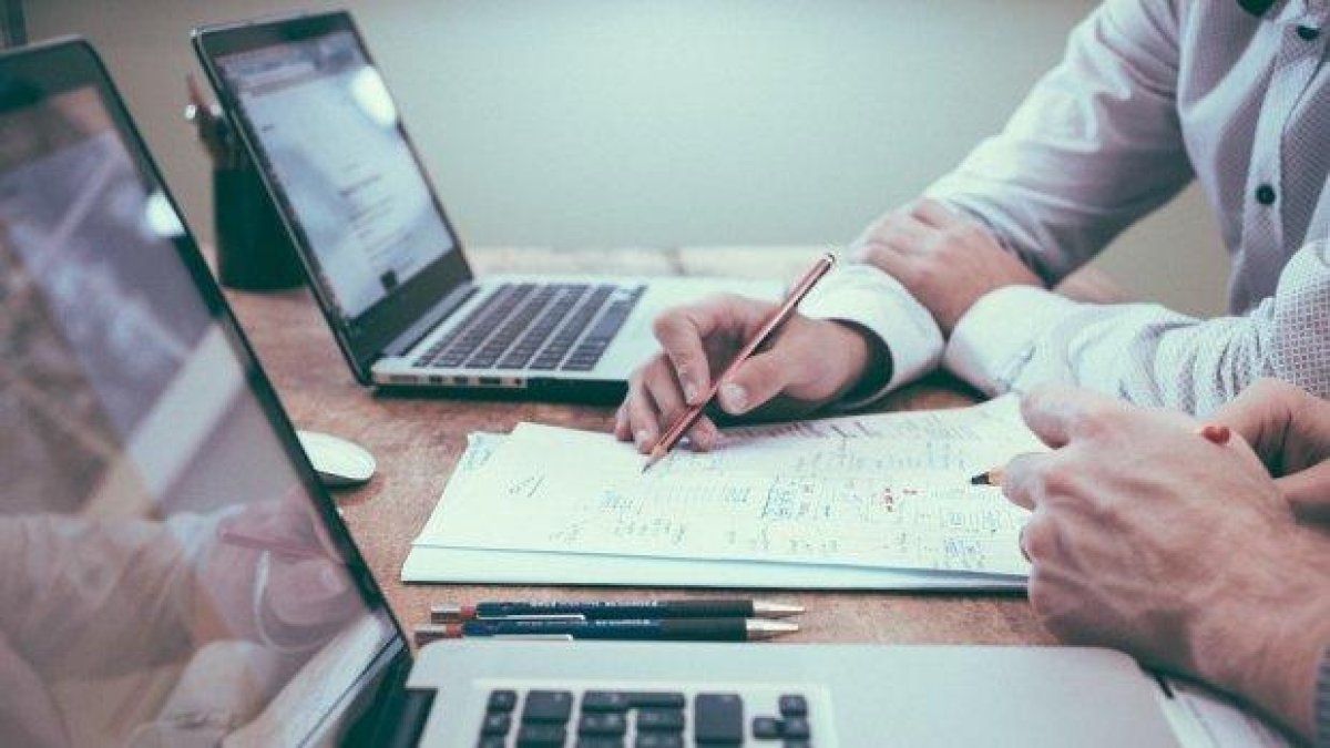 Статистиката показва ниска безработица у нас, но икономистите не вярват