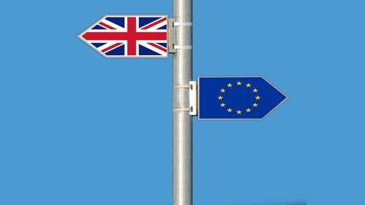 След Brexit българите на Острова ще трябва да кандидатстват по "Схема за уседналост"