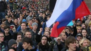 Властите в Русия ще борят протестите с блокиране на банкови сметки