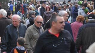 Българите вече сме под 7 милиона, по последни данни на НСИ (графики)