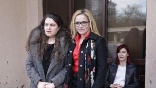 Връщат Десислава Иванчева в ареста, размирици в съда след присъдата (видео)
