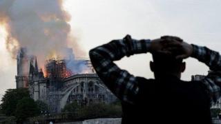 Пораженията след пожара в "Нотр Дам" са "драматични", вече е събрана огромна сума за възстановяване (видео)