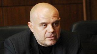 Гешев с нетактичен коментар за ромите, докато защитава присъдата на Иванчева (видео)