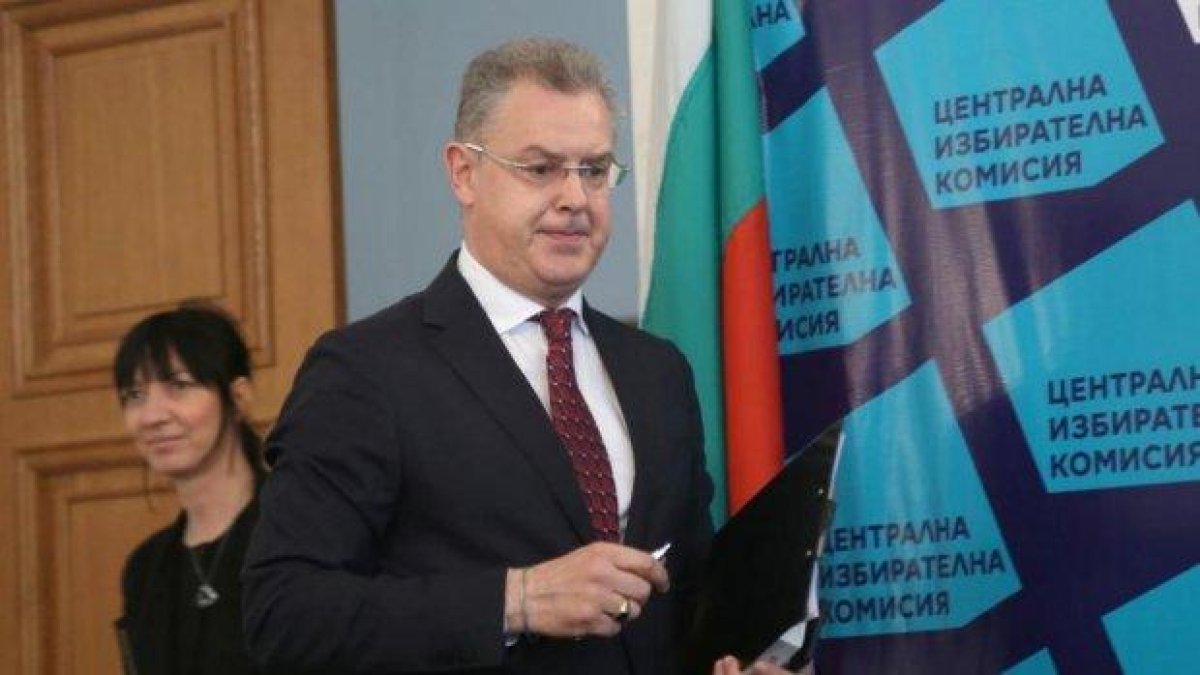 ЦИК: Няма риск за намеса в изборите чрез интернет