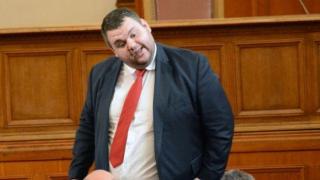 Внесоха сигнал в ЦИК срещу еврокандидатурата на Пеевски