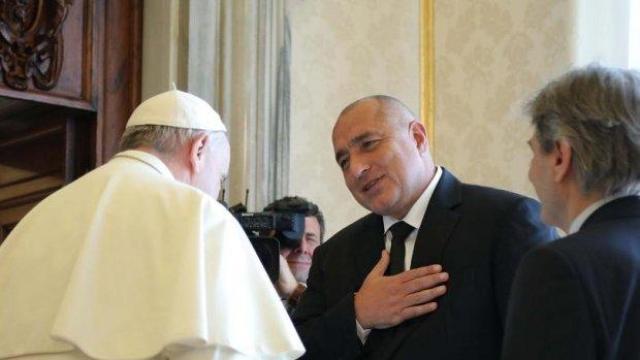 Борисов смята, че папата го е благословил да строи магистрали (видео и снимки)