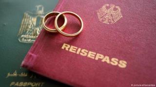 Четирима българи в страшна схема с фиктивни бракове