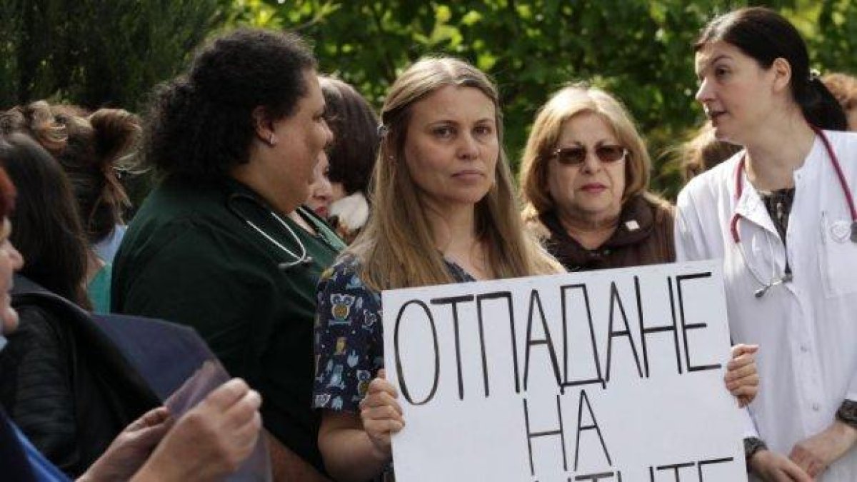 Педиатрията може да спре плановия прием на деца в знак на протест