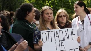 Педиатрията може да спре плановия прием на деца в знак на протест