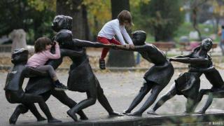 Скъпи български родители, прочетете този текст!