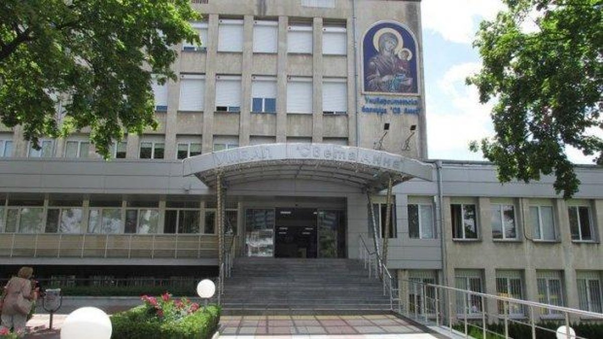 Реконструираха лицето на жена, премазана от дърво в колата си