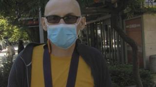 6 години затвор грозят охранителя, който счупи ръката на мъж с медицинска маска