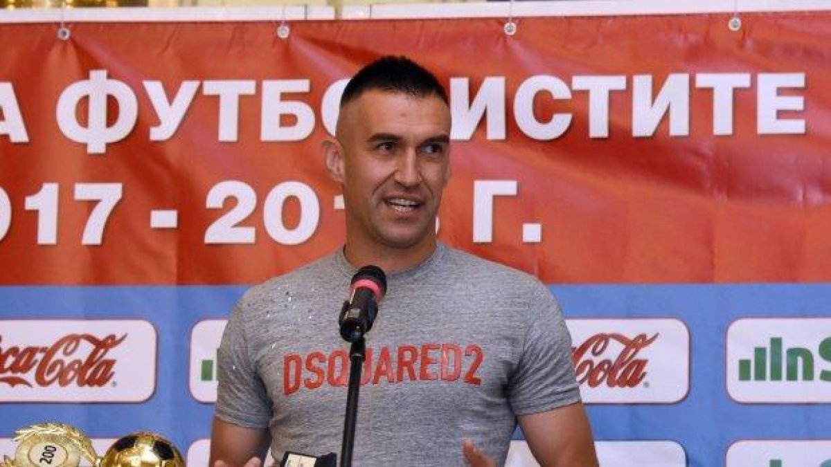 Арестуваха футболиста на "Берое" Мартин Камбуров заради непристойно поведение