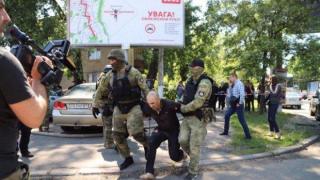 Бунт в затвор в Одеса доведе до безредици и масово бягство на затворници (видео и снимки)