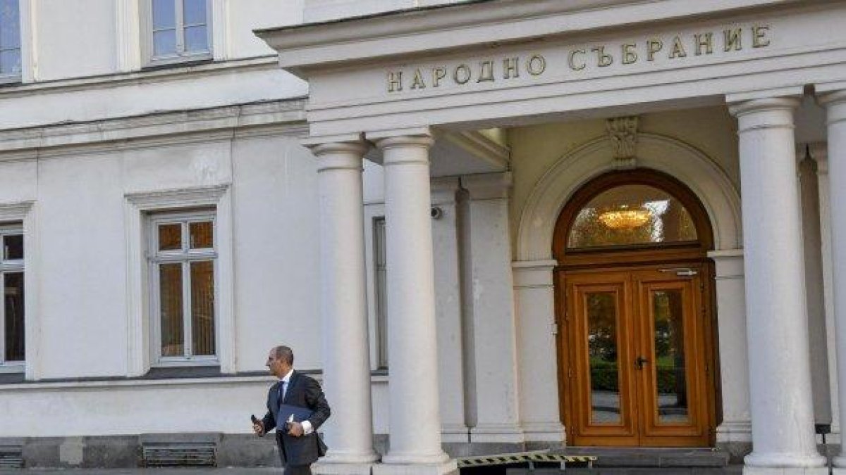 Цветанов на сбогуване: Лоша дума за премиера няма да кажа