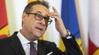 Изобличеният вицеканцлер на Австрия с жалби срещу медиите след скандалните записи (видео)