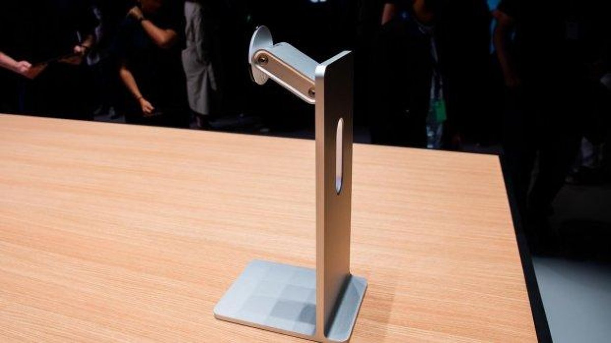 Защо стойката за новия монитор на Mac Pro се оказа огромен пиар провал?