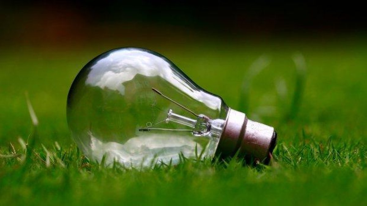 Хванаха селски кмет да продава ток от трафопоста на селото