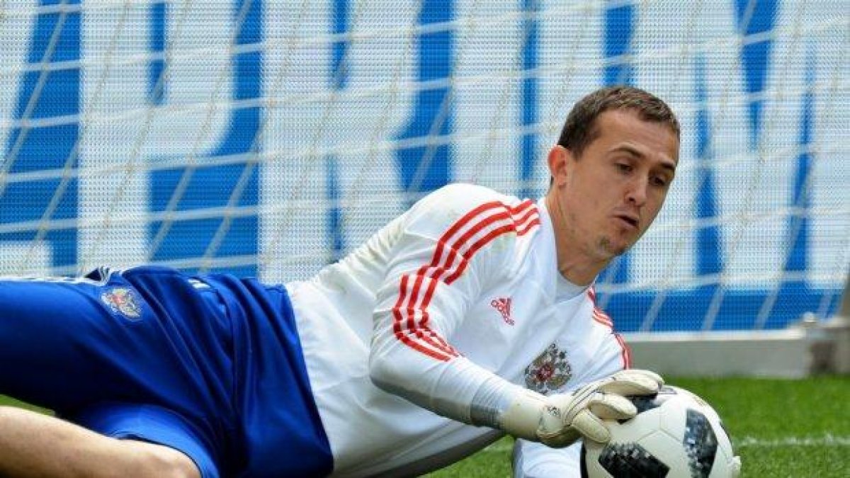 Пиян руски национал по футбол се сби на летище в Москва