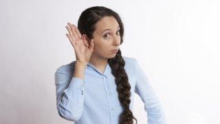 Вижте кои са 10-те най-глупави текста в българската музика!