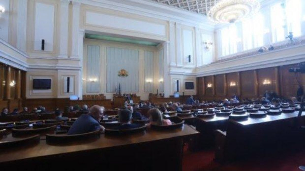 Премиерът събира коалиционните партньори заради партийните субсидии