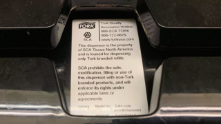 Абсурдният начин, по който компанията "Tork" иска да премахне конкуренцията си
