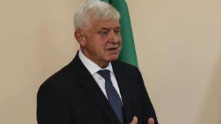Майки изригнаха срещу министъра на здравеопазването: Запалете "Фалкон"-а и купете лекарства за болните деца