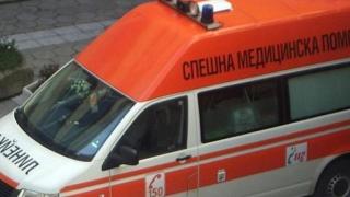 Дете се бори за живота си след тежка катастрофа край Павел баня