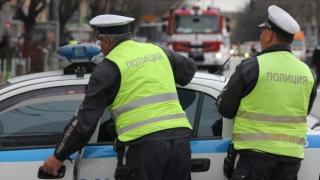 Полицаите ще протестират заради 25-те стотинки за нощен труд