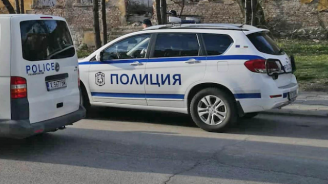Мъж хвърли дете от мост в Габрово и заплаши да се самоубие