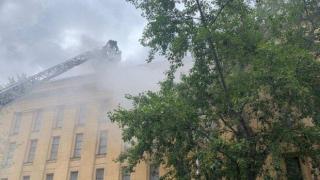 Пожар избухна в най-големия архив за литература и изкуство в Русия (видео)