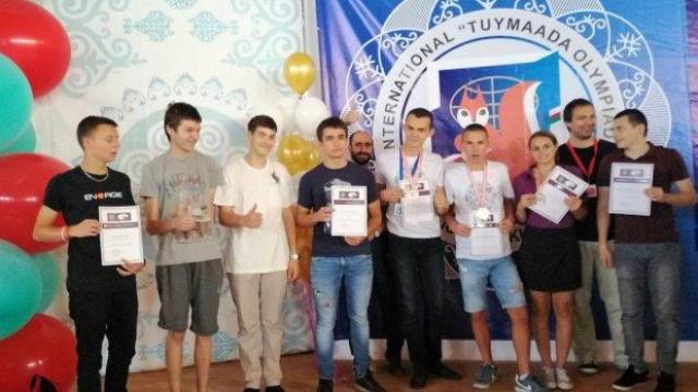 1 сребърен и 2 бронзови медала спечелиха учениците на НПМГ от олимпиадата „Туимаада“ (снимки)