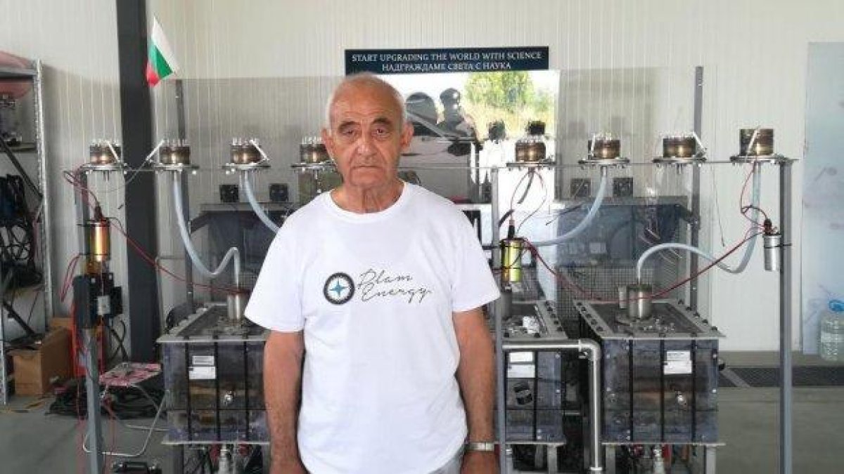 Родни учени направиха инсталация за браунов газ от минерална вода (снимки)