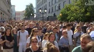 Полицията в Москва арестува повече от 1000 протестиращи в навечерието на изборите (видео)