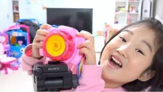 6-годишна влогърка в YouTube си купи цял жилищен блок в Южна Корея (видео и снимки)