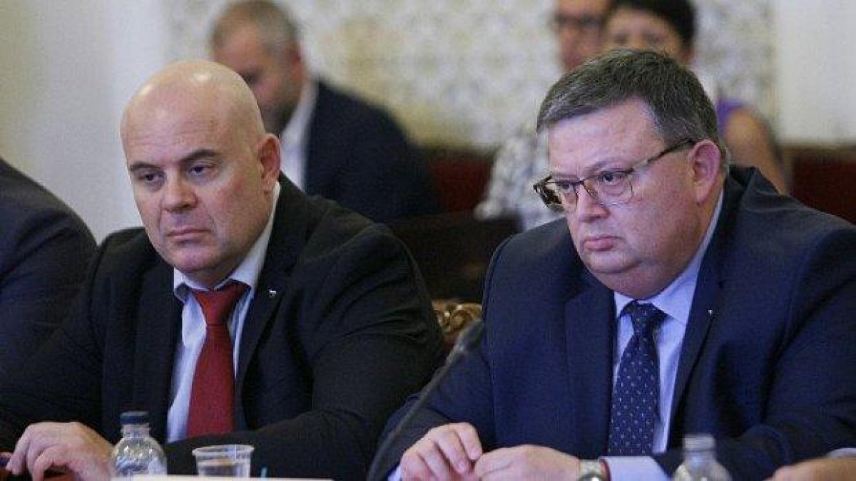 Разгласяването на прокурорски доказателства като емблема за провал