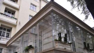 Съдебен изпълнител продава част от луксозния имот на Цветан Василев над "Кристал"