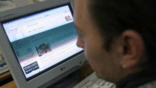 Задържаха софиянец, качвал незаконно филми на 40 страници в интернет