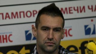 Продължава разследването срещу Мартин Камбуров, чакат експертиза за увередените скоби