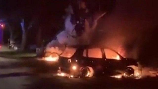 Запалиха коли на бивша общинска служителка, подала сигнал за злоупотреби в общинско предприятие (видео)