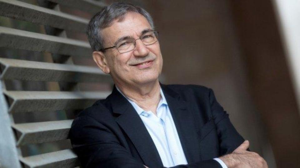 Орхан Памук: Опитвам се да гледам на живота през очите на другите