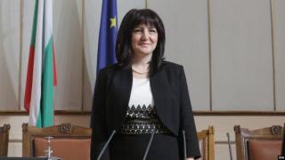 "Непонятно как". Как Цвета Караянчева не разбра, че съветът по законодателство вече не съществува