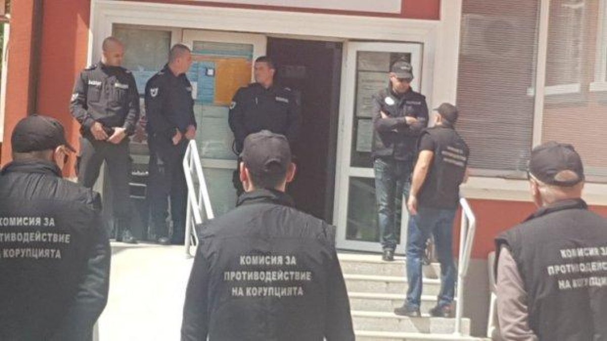 Кметът на Божурище е обвиняем, но остава на поста си