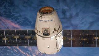 Европейски сателит едва не се сблъска със SpaceX на Илон Мъск