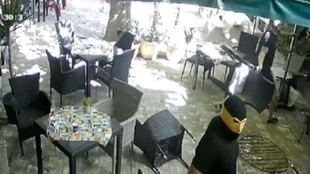 Трима са задържани за погрома в пловдивско заведение (видео)