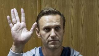 Започнаха обиски в жилища и офиси на привърженици на Алексей Навални