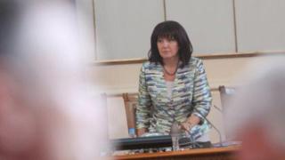 Цвета Караянчева е със счупена ключица след катастрофа край Хитрино